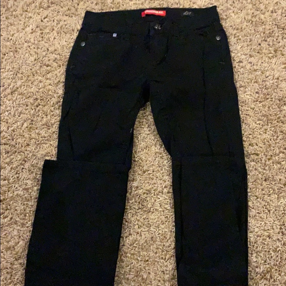 Black skinny boot pants.
